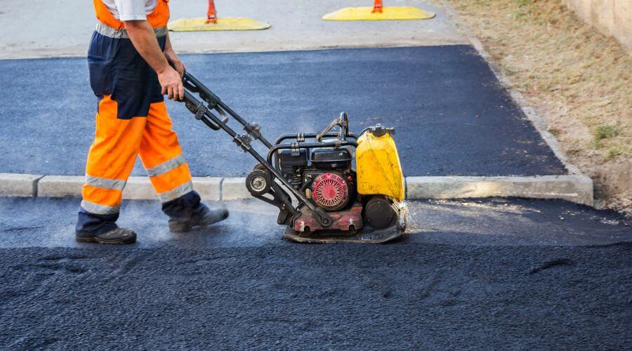 Professional gutter cleaning in Le Roy, NY